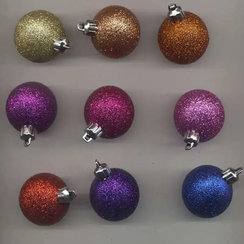 PET Glitter Powder In Christmas Decorations Supplier