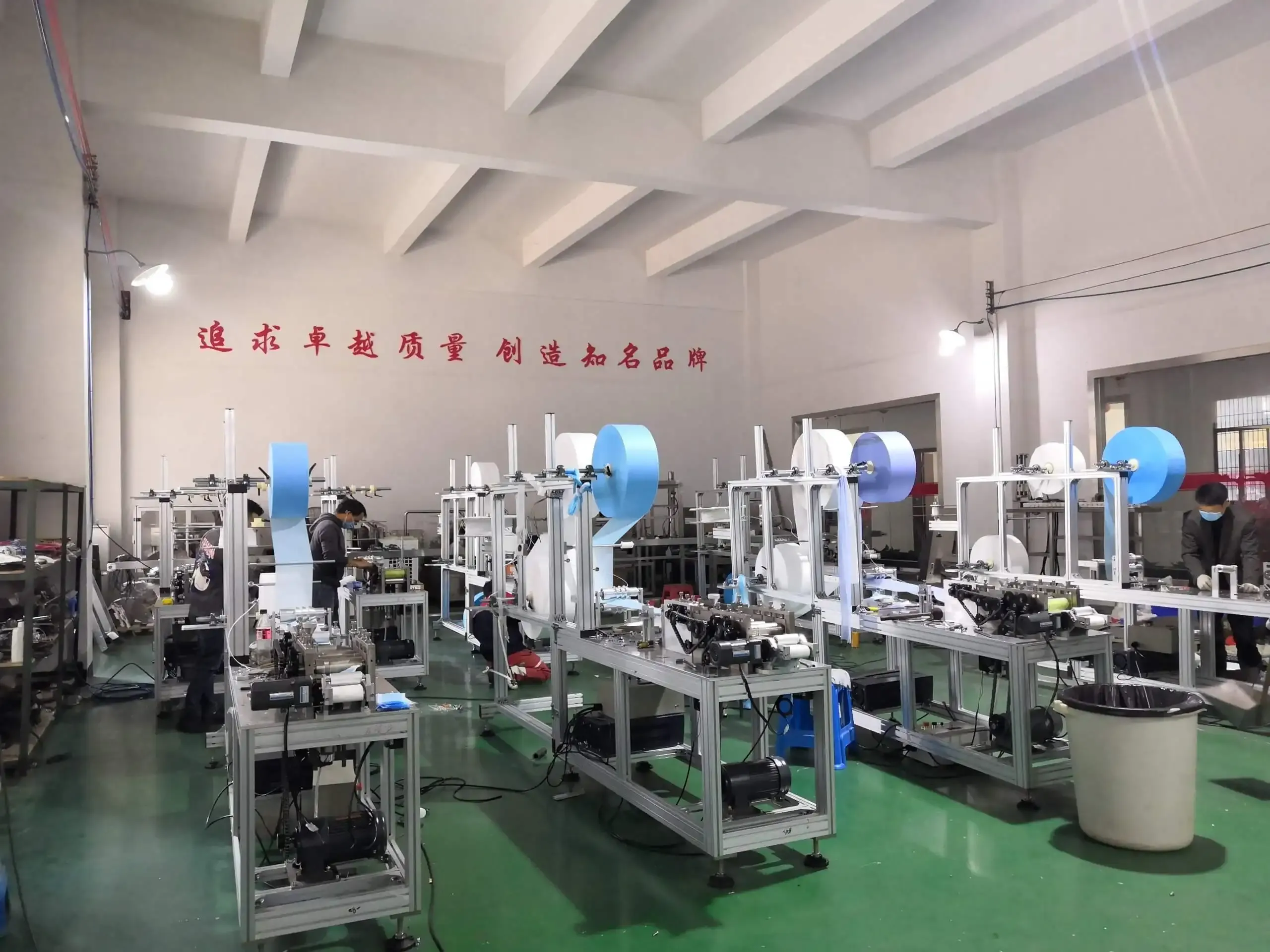 Manufacturing Semi-auto Mask Machine with Factory Price